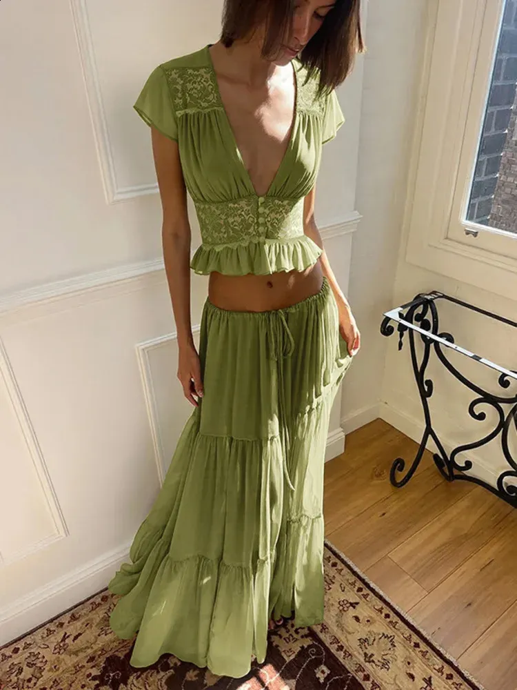 two piece club dress Sexy Set Skirt And Crop Top... From Mengyang02, $8.73 hugging look perfect for brunch Mozision Elegant Chiffon Two Piece