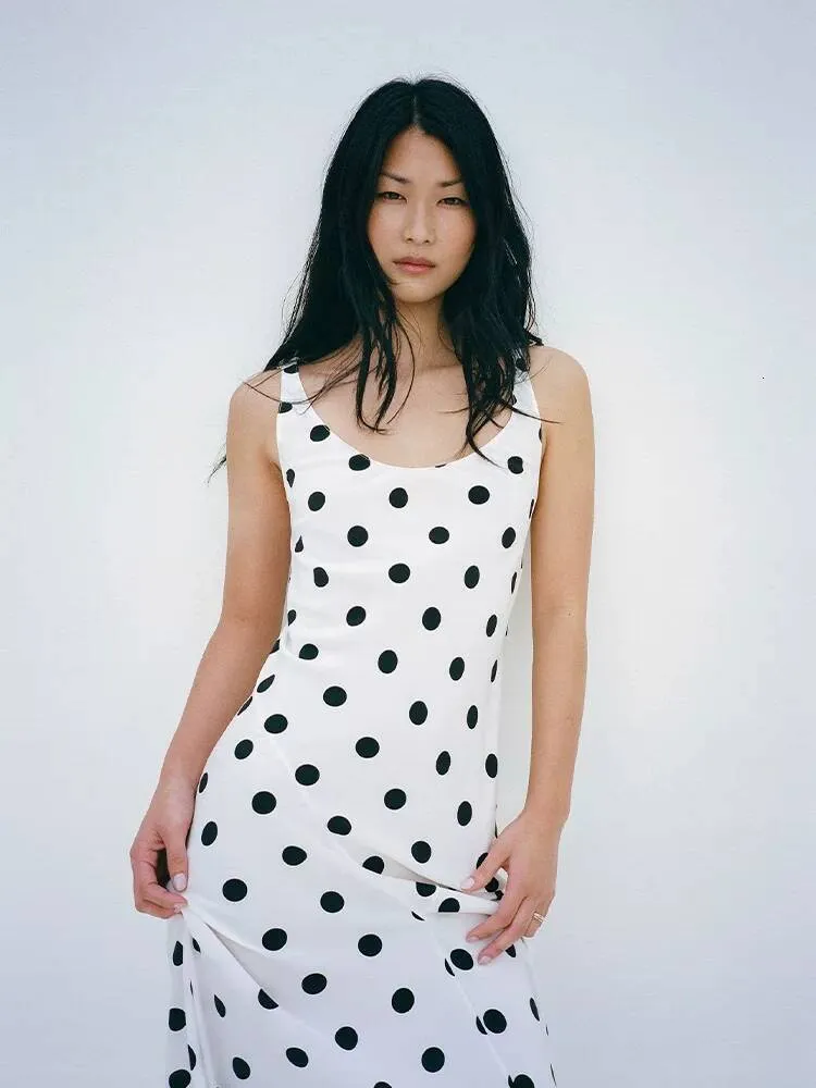 Australian Niche Cotton Heavy Silk Bias Cut White... From Xingyueclothes01, Rs.42,257.32 In Bulk