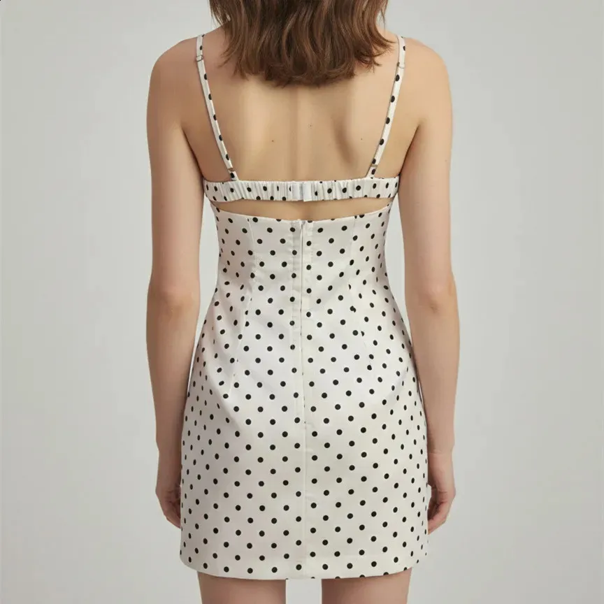 summer chic party dress Garden Party Attire Summer Chic Wedding Dress Code The Official Lookbook For Picnic In The Park