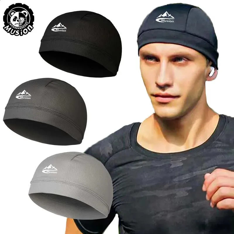 beanie under motorcycle helmet ROCKBROS Skull Cap Liner, Winter Thermal Cycling Hat with Glasses Holes, wicking liner helps keep the rider dry and comfortable Protective Ear Pads for Beanie/SOA