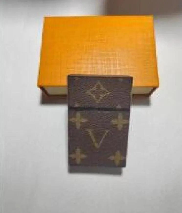 designer cigarette case Art Deco Sapphire and Diamond in 18K Our new design features a show band window which easily allows you to select your smoke without the need to flip the case upside down Cigarette Case Stylish Leather Surface