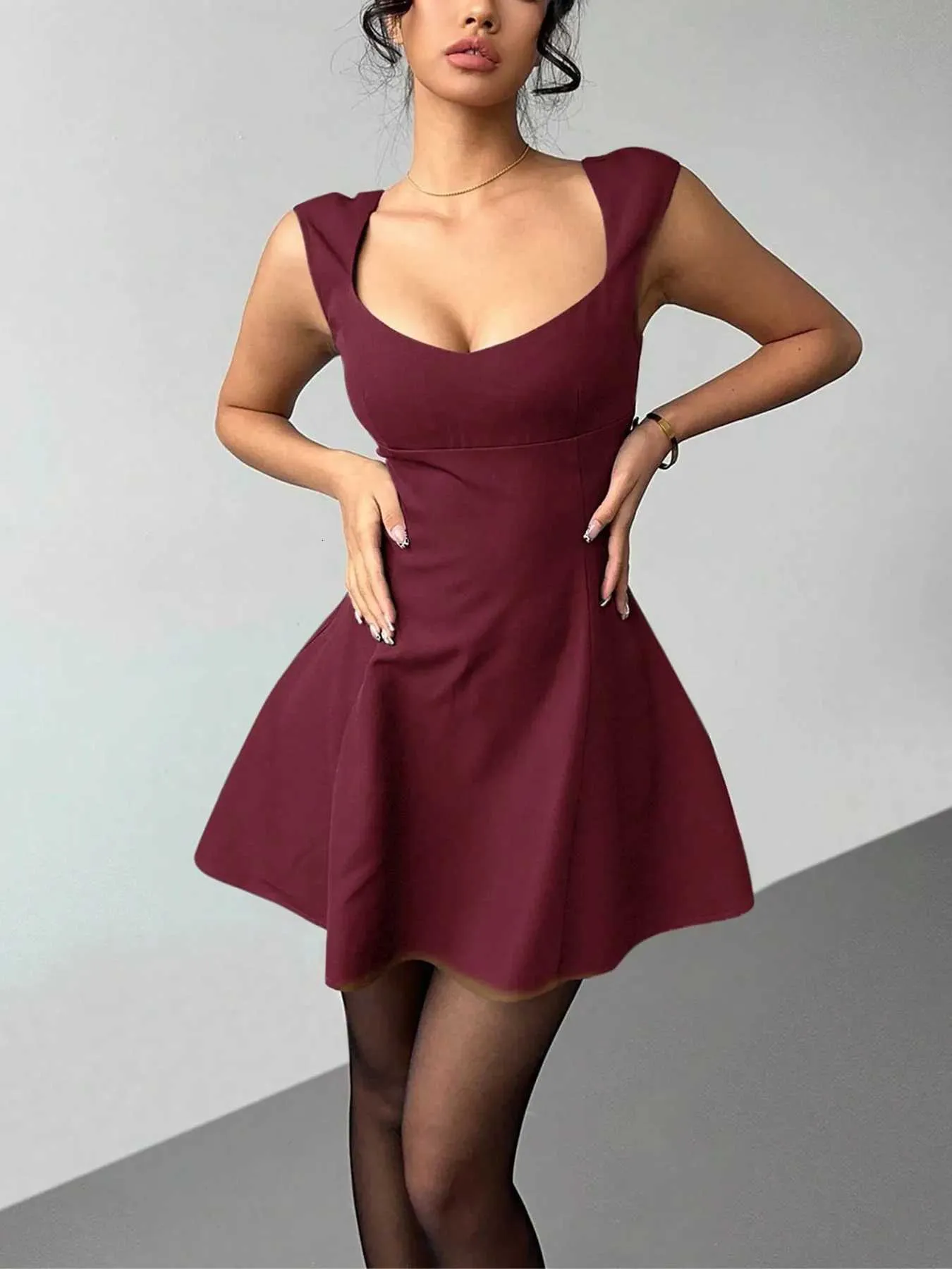 burgundy square neck mini dress Square Neck Pleated Hem Mini Dress In Burgundy Woven | EGO US