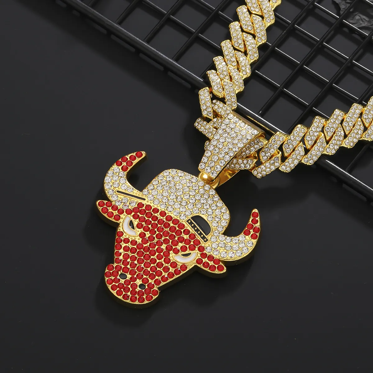 Personality Trend Hip Hop Diamond Studded Bull Head... Pendant ...