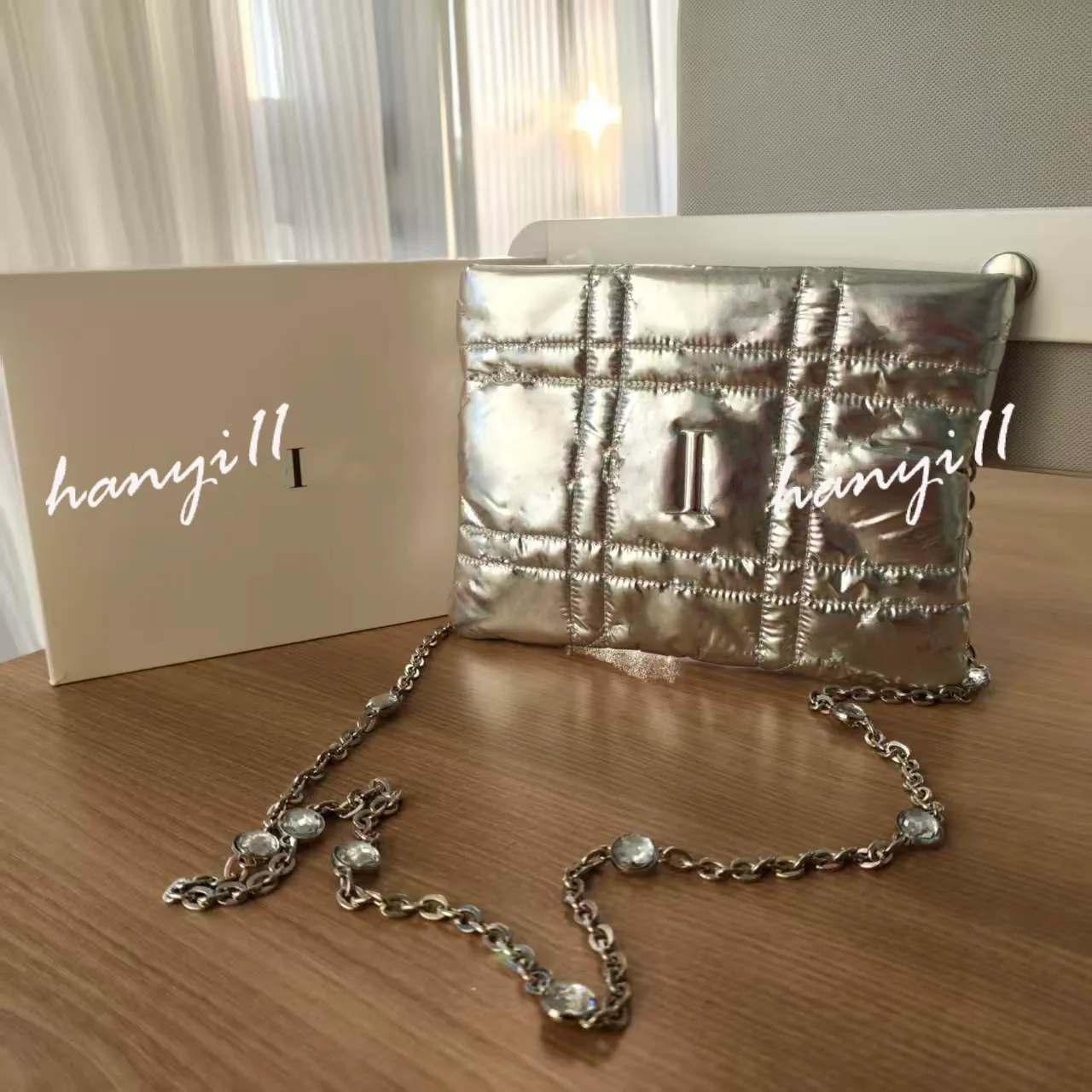 Shop Vintage Silver Puff Pouch With Chain Modern... | DHgate.Com