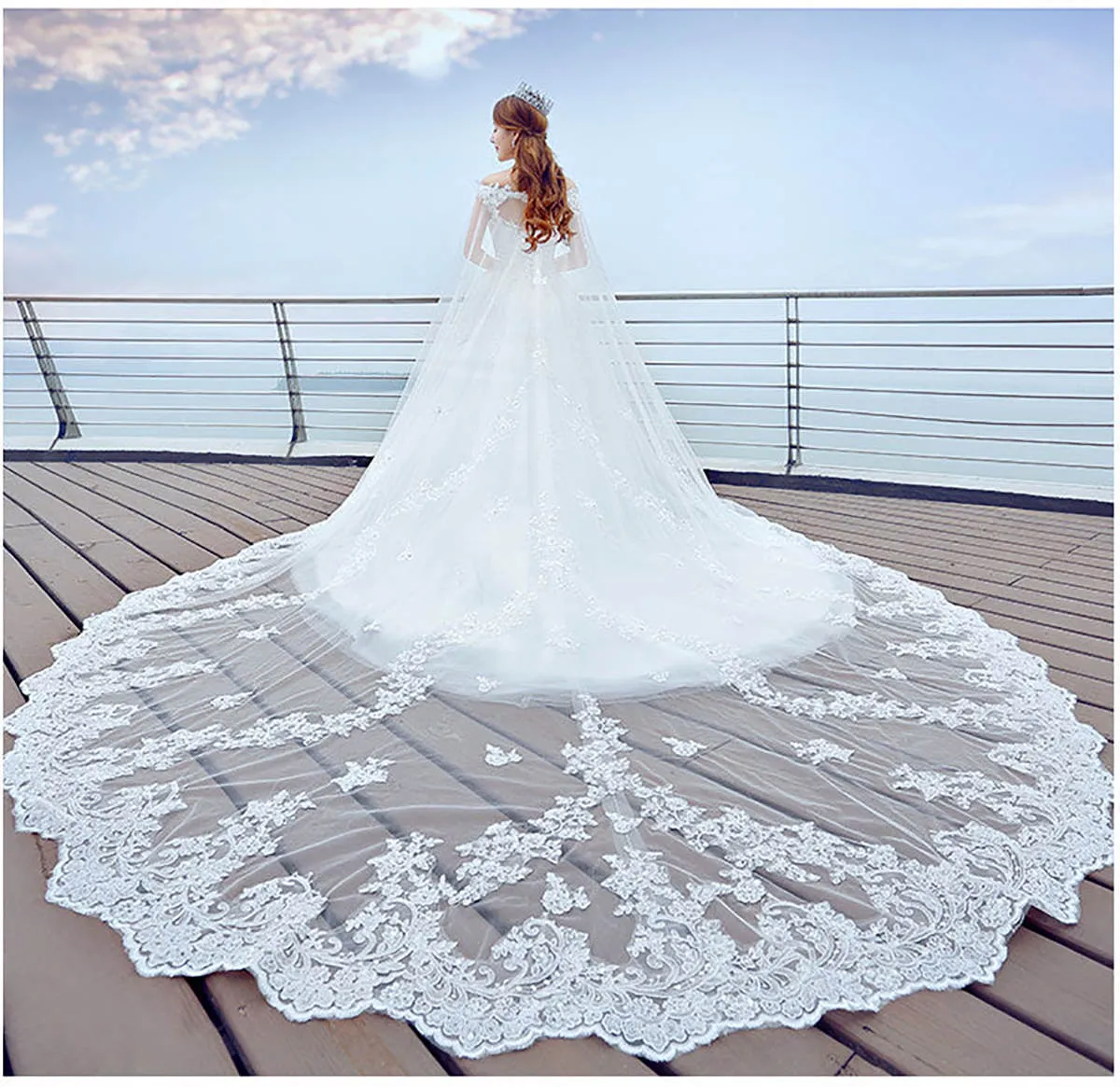 Lace Bridal Veil with clip | Wedding accessory, bride Wedding veil - Mantilla lace trimmed veil with headband  main image 2