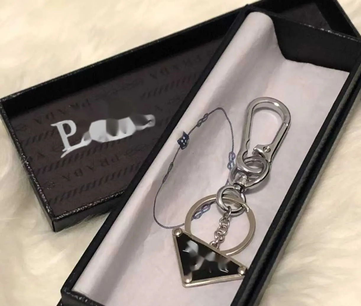 LUXURY MATERIAL LEATHER ROOM KEYRING by BRIDLE