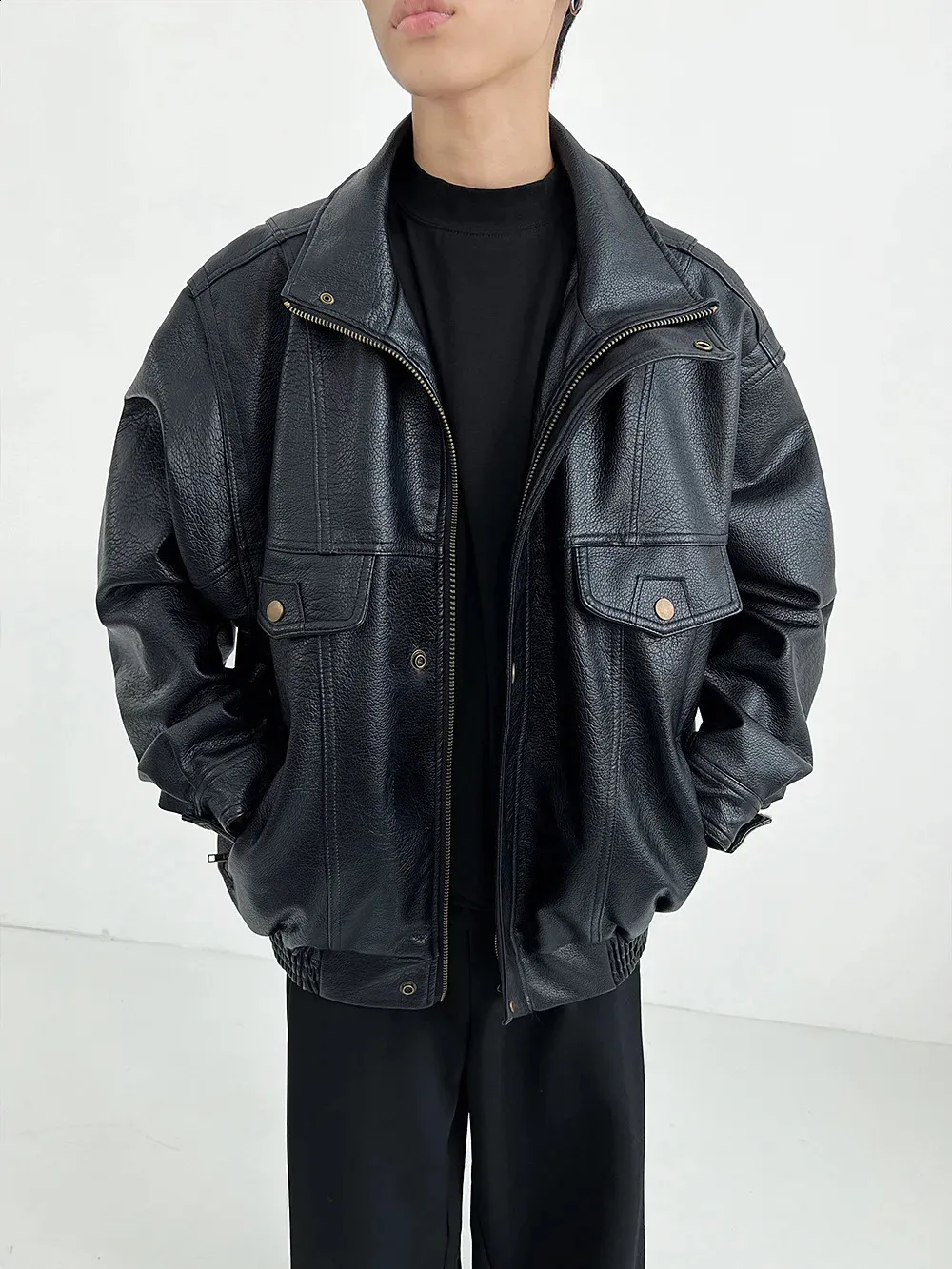 PASTING LIKE FAKE LEATHER JACKET