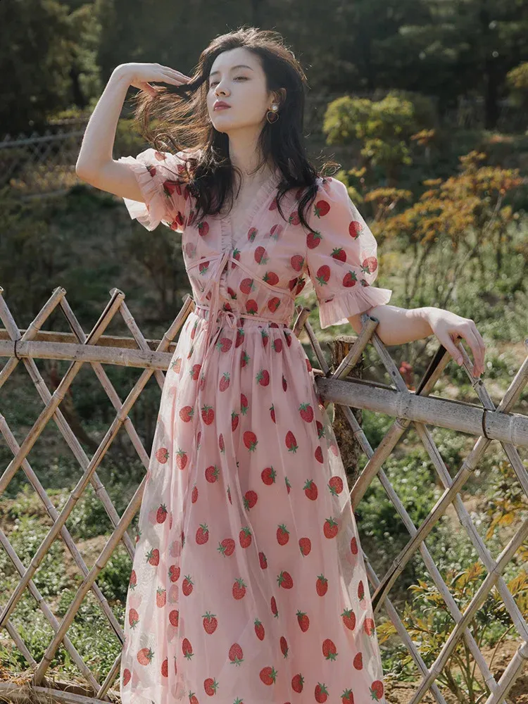 white christmas dresses Plus Pink Floral Woven Bubble Design Cotton Dress – Under 10 Trends main image 0