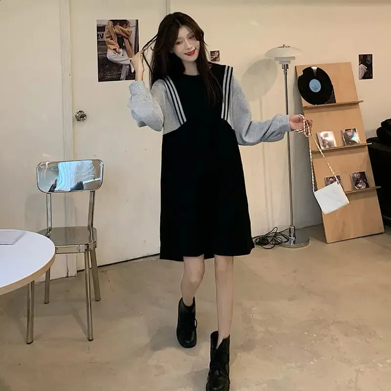 Loose Fit Midi Dress with Thin Patchwork and O-Neck for Spring and Autumn - Trendy and Fully Matched (240902)