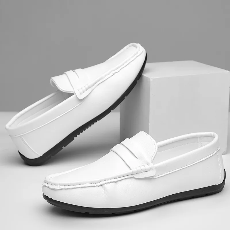 Bulk White Leather Loafers For Men: Classic Style Mens  display picture 1