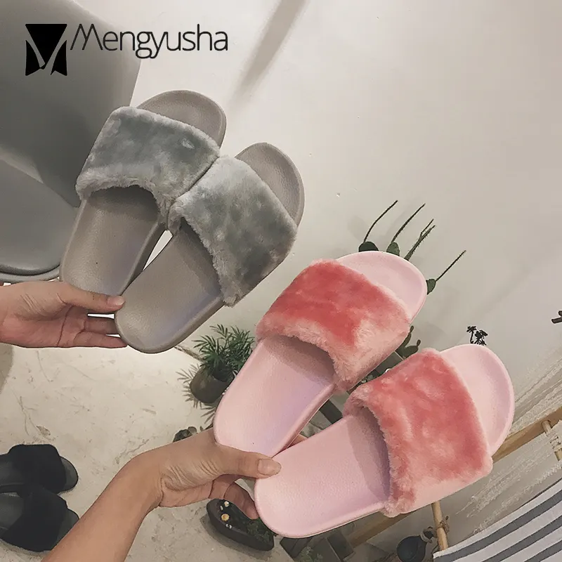 Stylish Solid Color Summer Slippers: Ladies Fashion Sandals  display picture 1