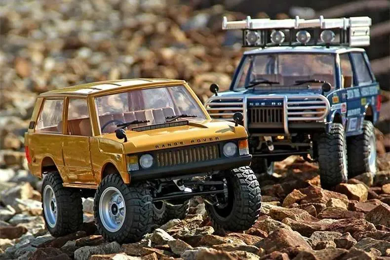 Range Rover Toy Car: 1/12 Scale All Terrain RC Climbing Vehicle ...