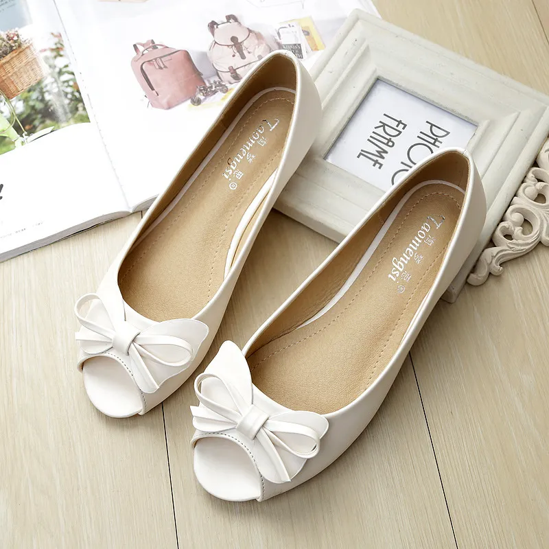 Peep toe flats best sale