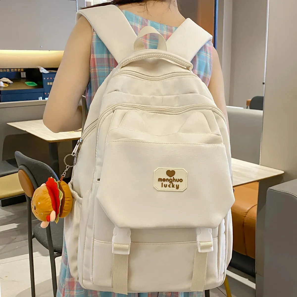 Fashionable Backpacks: High Capacity Student Backpack 