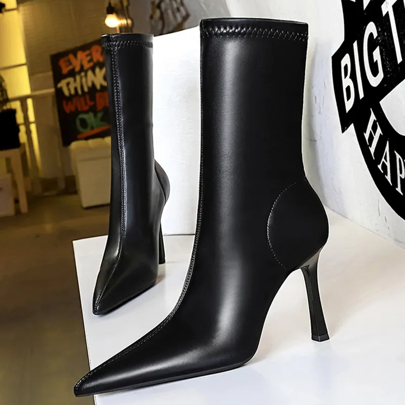 BIGTREE Mid Calf Leather Boots For Women Plush Warm Winter  display picture 3