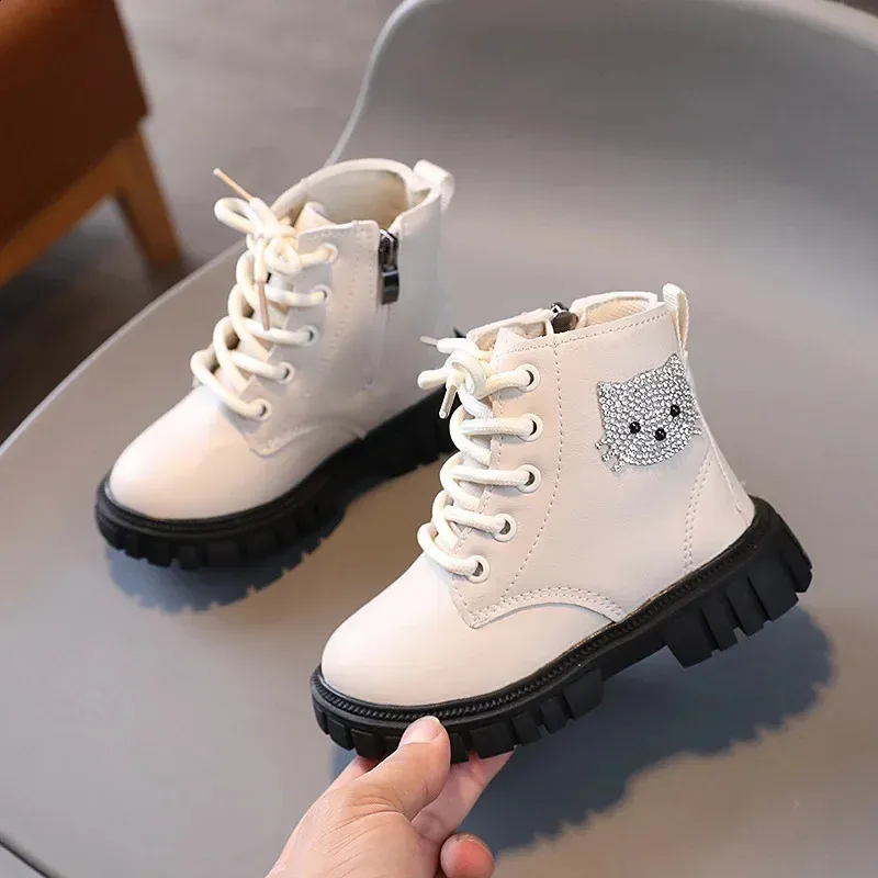 DHgate.com:Girls Rhinestone Cat Ankle Boots - Non-Slip Kids