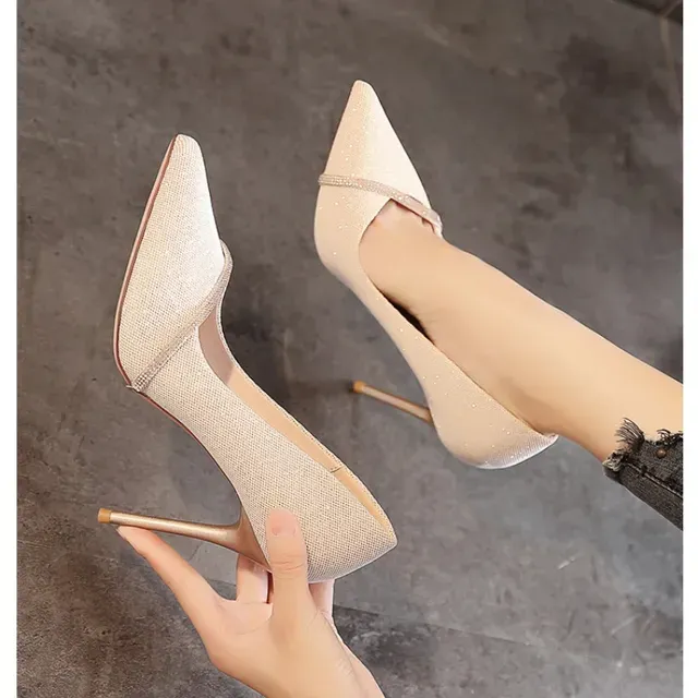 French Design Royal Sister Stiletto: Beige High-End...