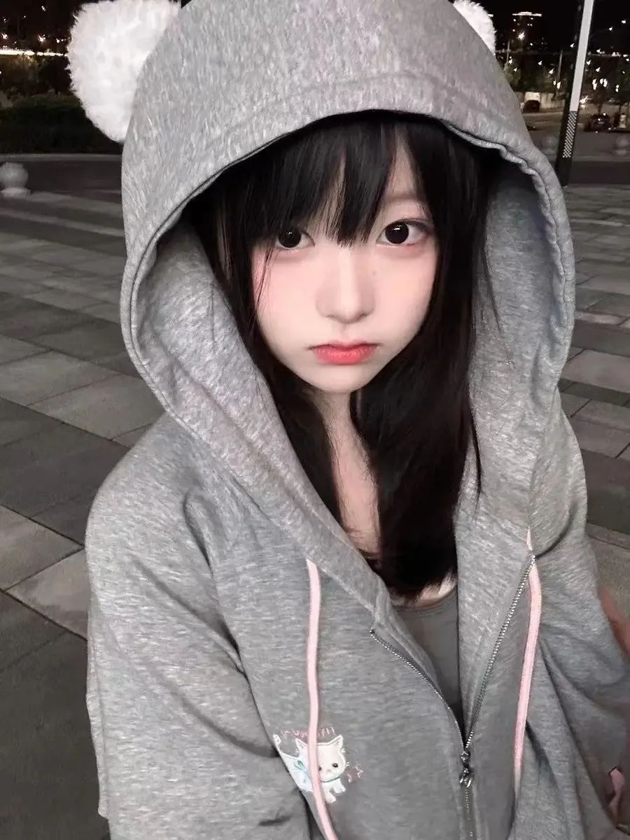 7dcdb73a-6aa9-4dbd-b1f8-
