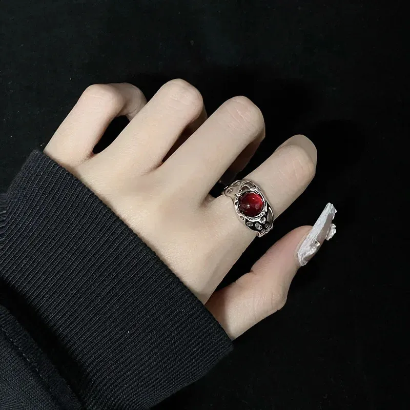Irregular Red Crystal Stone Ring - Gothic Hollow Flower