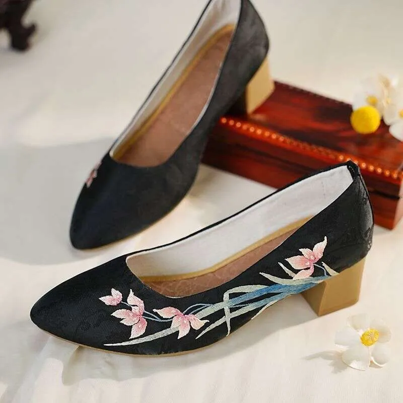 Embroidered Qipao High Heels - Chinese Mom Cloth Shoes with