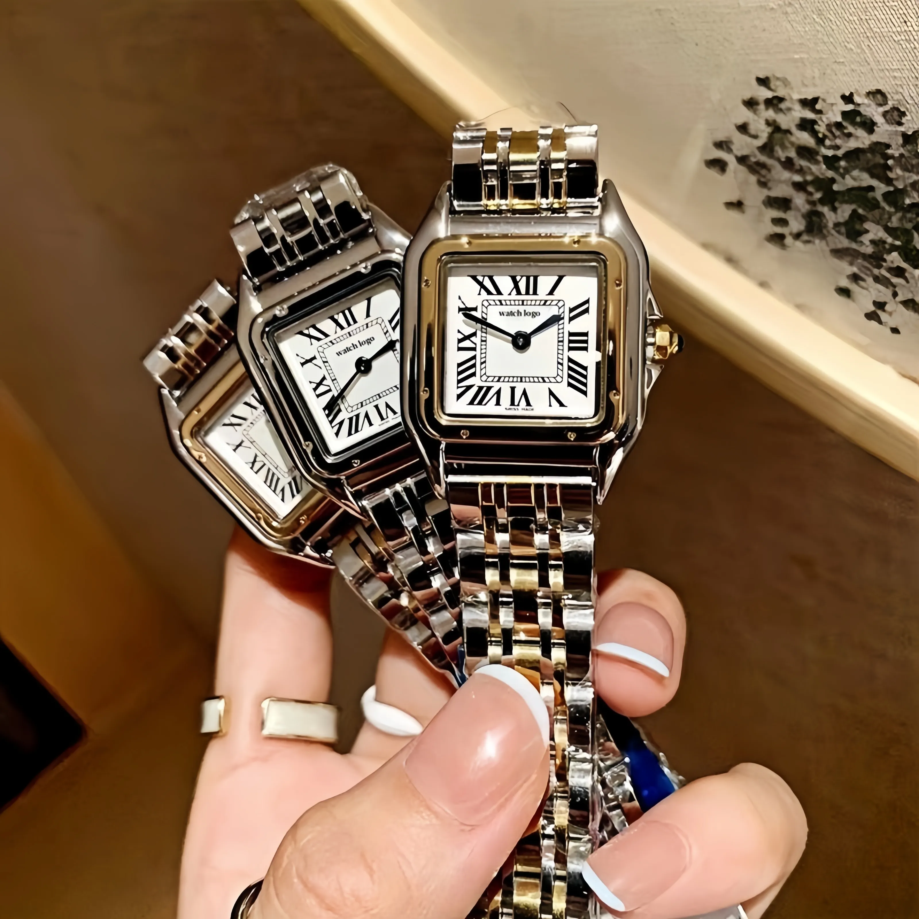 Designer watch Gold panthere Womens Watches Diamond Tank Watch for Woman Quartz Movement Fashion High Quality