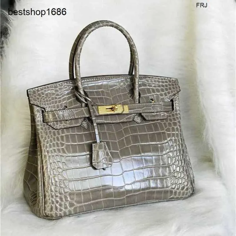 DHgate.com:Crocodile Leather Womens Shoulder Bag - Luxury