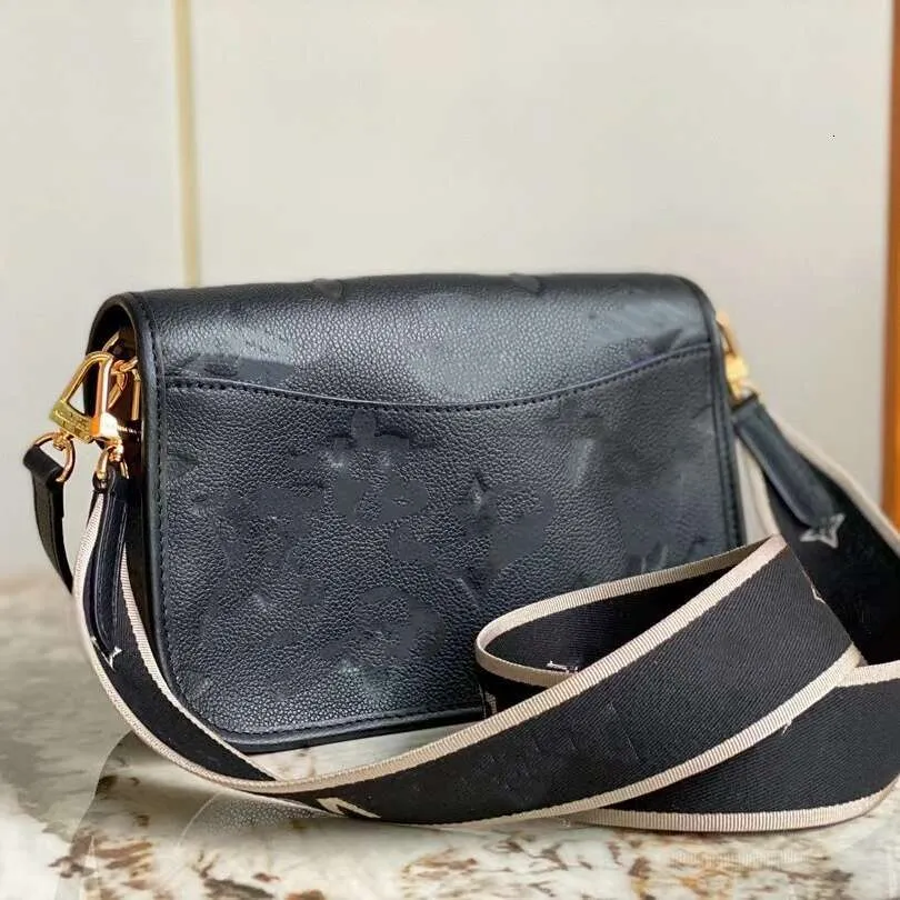 ★MCLANEE★ 987 Diane Shoulder and Crossbody Bag 987diene DHgate.com:Black Leather Cowhide Diane Crossbody Bag - Small