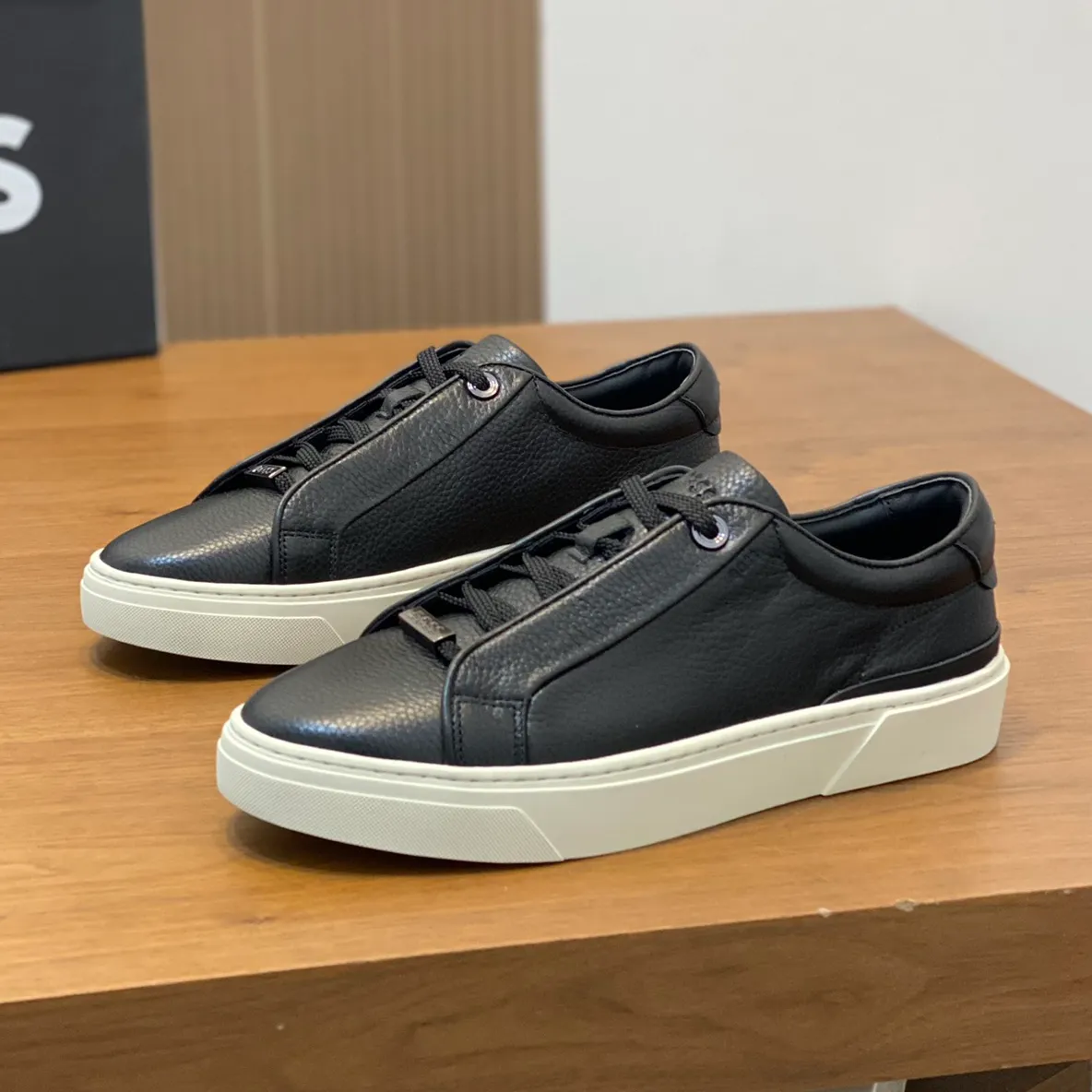 Mens Leather Dress Sneakers - Casual & Comfortable Cowhide Trainers, Sizes  38-45 from Dhgate Dress Shoes - price 55.28