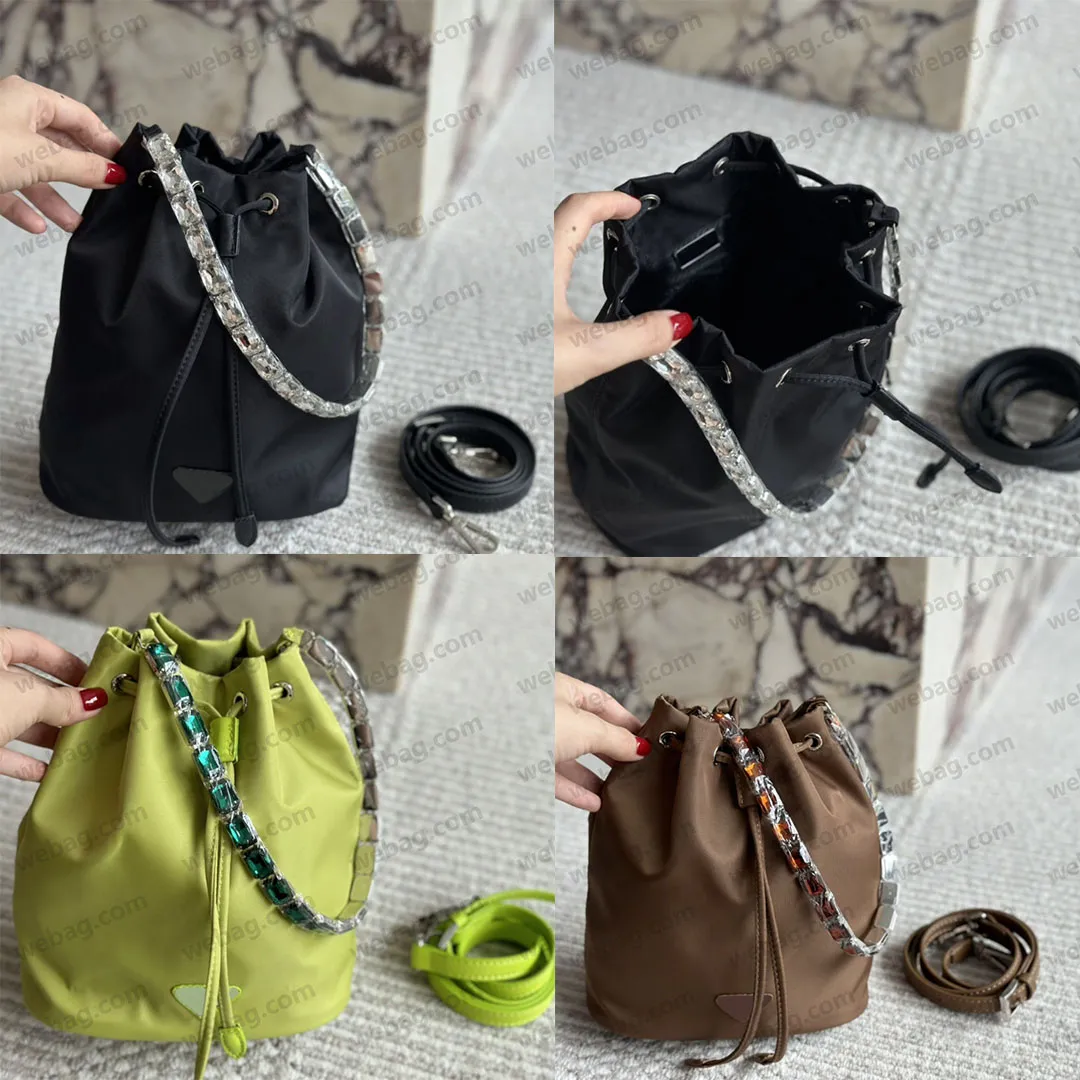 Nylon Designer Bag Shoulder Crossbody Bag High Capacity Travel Bag Men Purse Hobos Bag Women Fashion Tote Handbag Wholesale