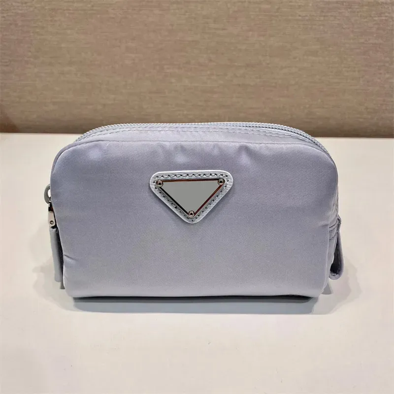 ポーチ Prada Re-Nylon Small Beauty Case Re Nylon Small Travel Cosmetic Makeup Bag For Men & Women