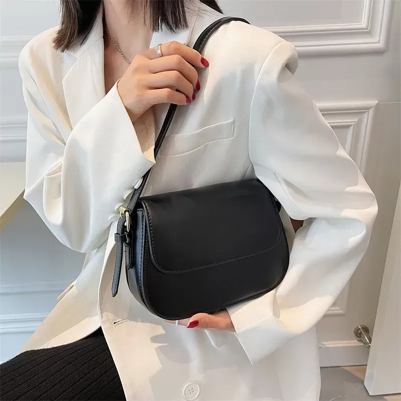 DHgate.com:Womens Retro Textured Saddle Bag - Small