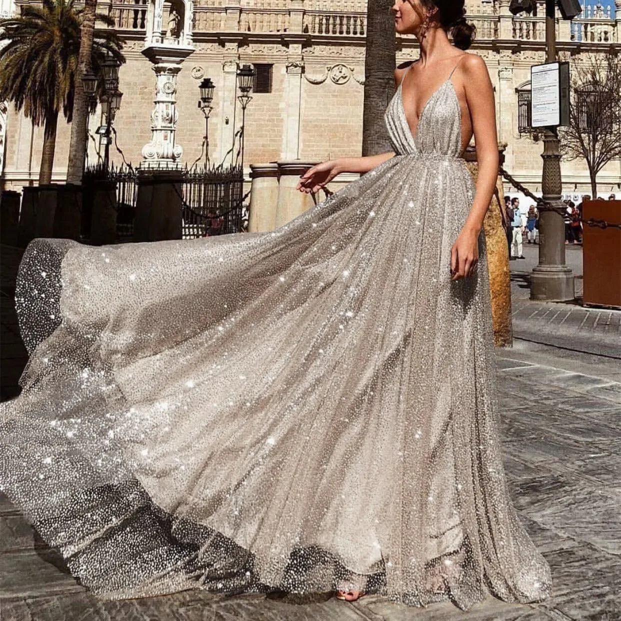 DHgate.com:Sparkling V-Neck Sequin Dress with Suspenders and