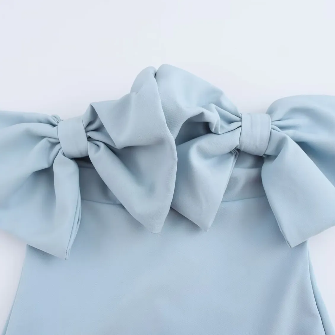 Slim Fit Mini Strapless baby blue dress with Bow for Women - Autumn Fashion with a Chic Temperament