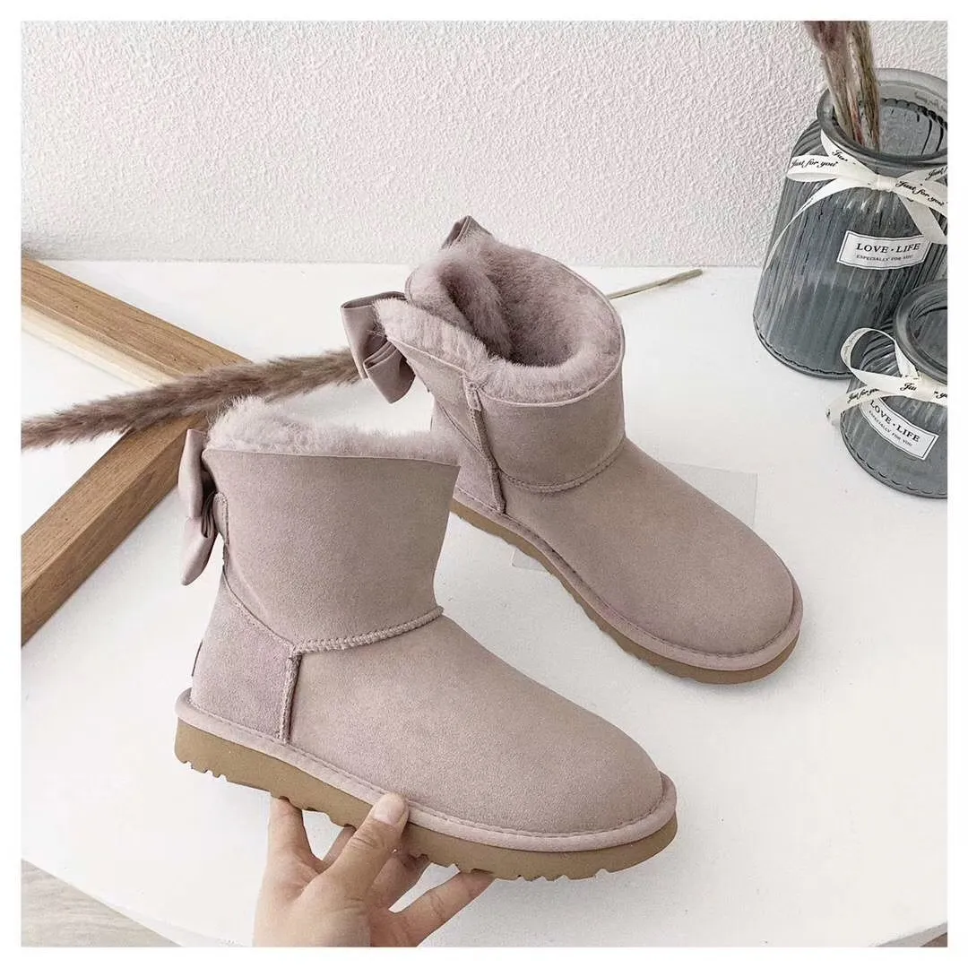 ブーツその他 Milk  Fur Boots Boots in suede and white mongolian fur - Paris Texas – Paris