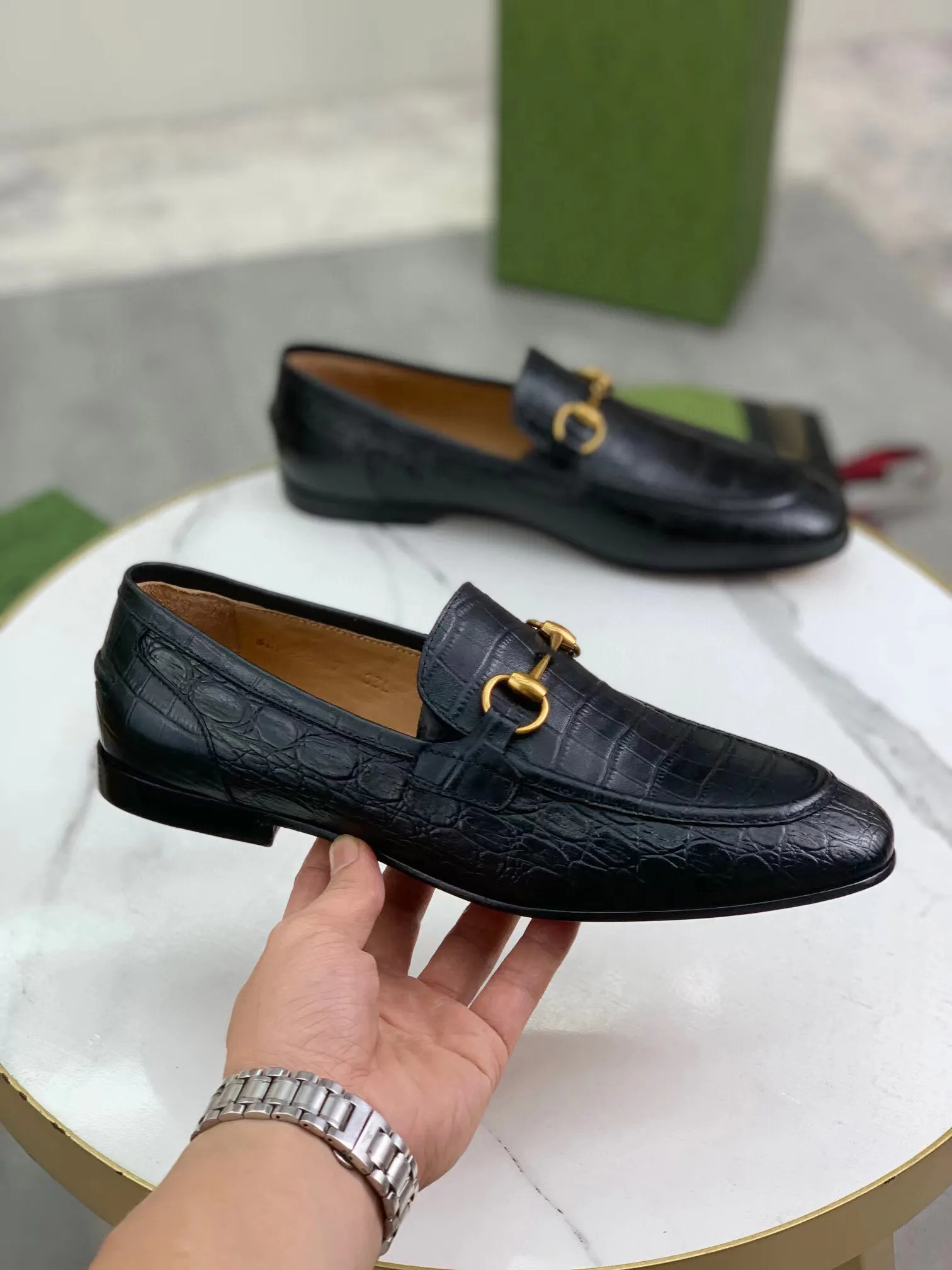 Designer Shoes Men leather loafers luxury classics calfskin Horsebit Dress  shoes Casual party banquet Doudou loafers Size 39-45