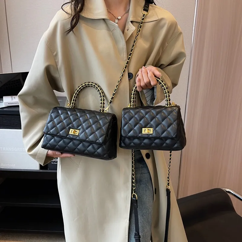 DHgate.com:Womens Trendy Handbag - Leather Crossbody Bag