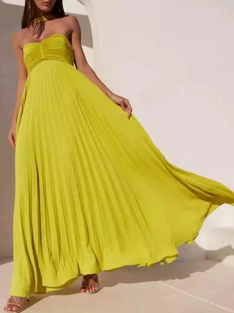Elegant Solid Pleated Strapless Sleeveless Two Pieces Elegant Solid Pleated Strapless Sleeveless Two Pieces