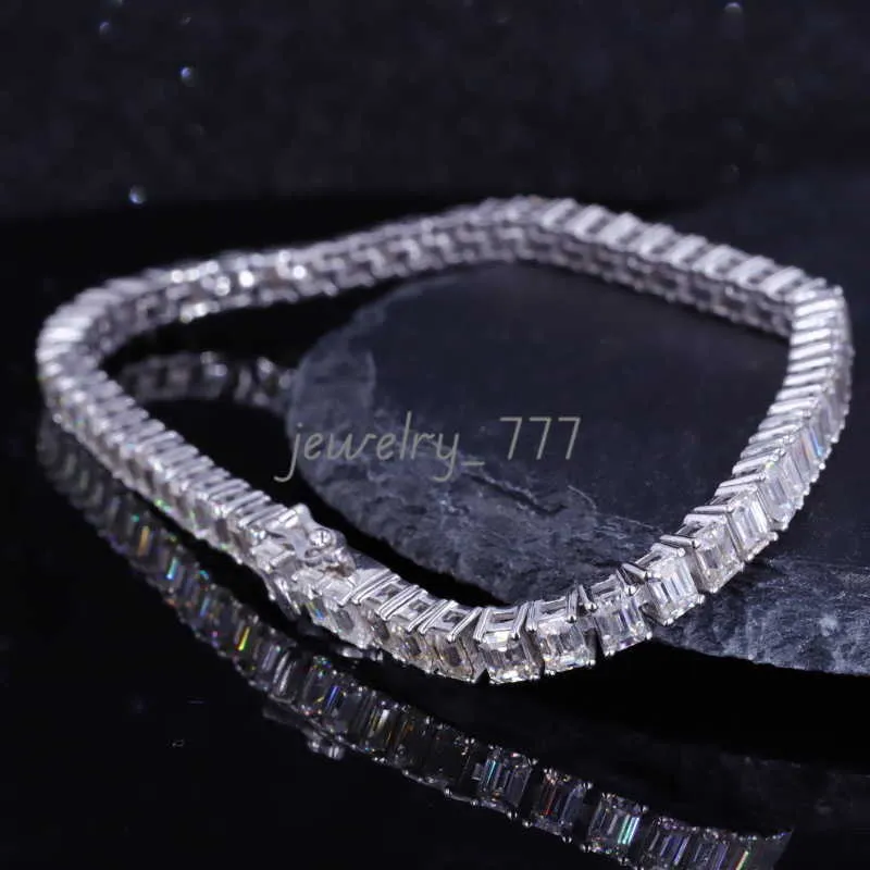 2022 hot sale moissanite tennis bracelet emerald cut moissanite bracelet jewelry customize 14K solid gold tennis bracelet