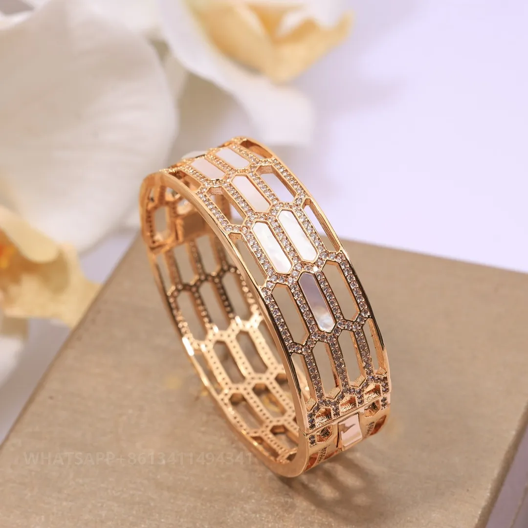 DHgate.com:Rose Gold Shell Bangle & Silver Bracelet Set with