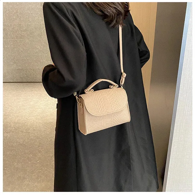 Retro Square Snakeskin Crossbody Bag For Women Trendy Er Y Retro Square Snakeskin Crossbody Bag For Women Trendy Er Y