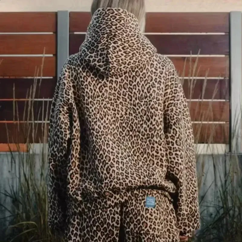 00s japanese label leopard hoodie パーカー 00s japanese label leopard hoodie パーカー 00S Japanese
