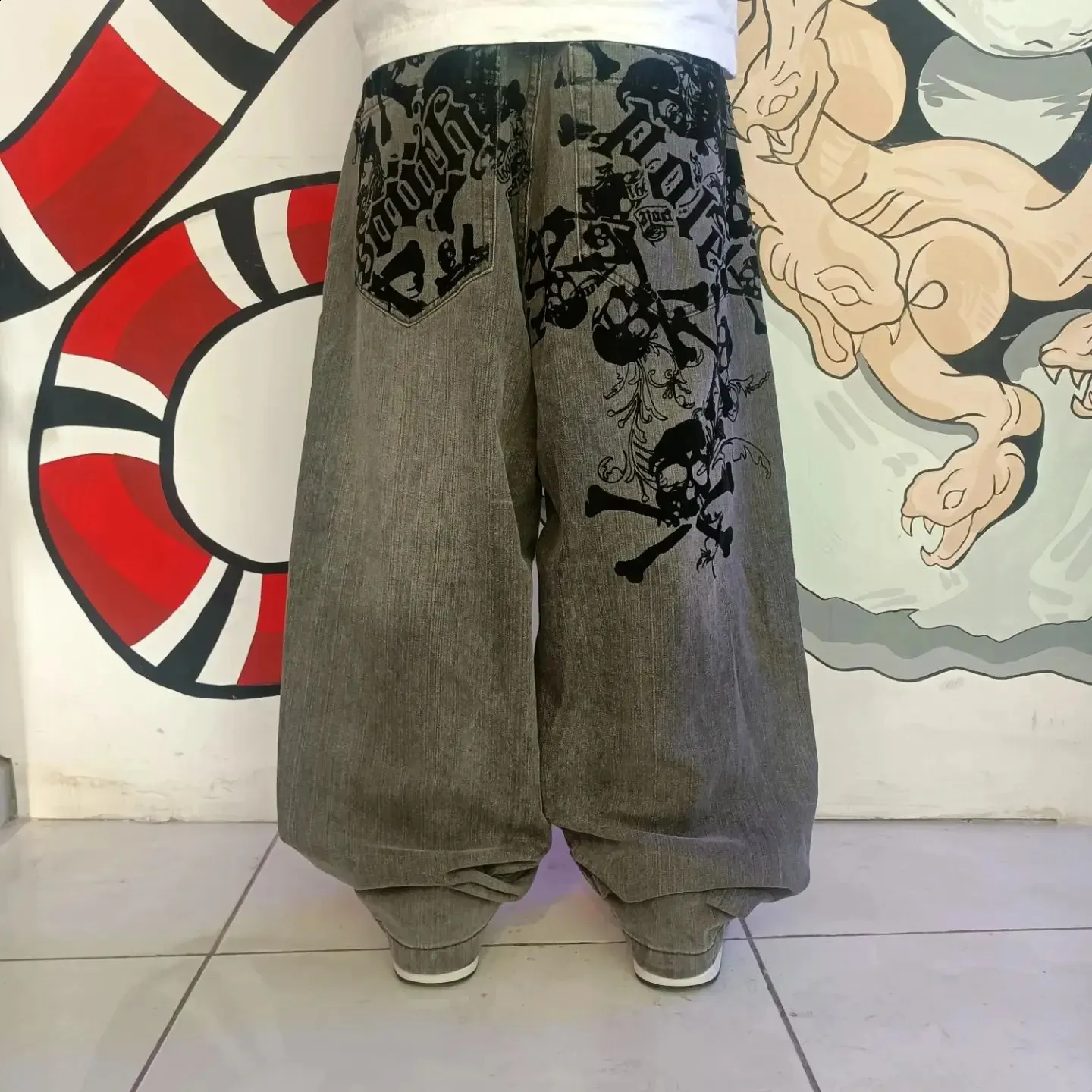 Skull Watermark Retro Antarctic baggy jeans for Men and Skull Watermark Retro Antarctic baggy jeans for Men and