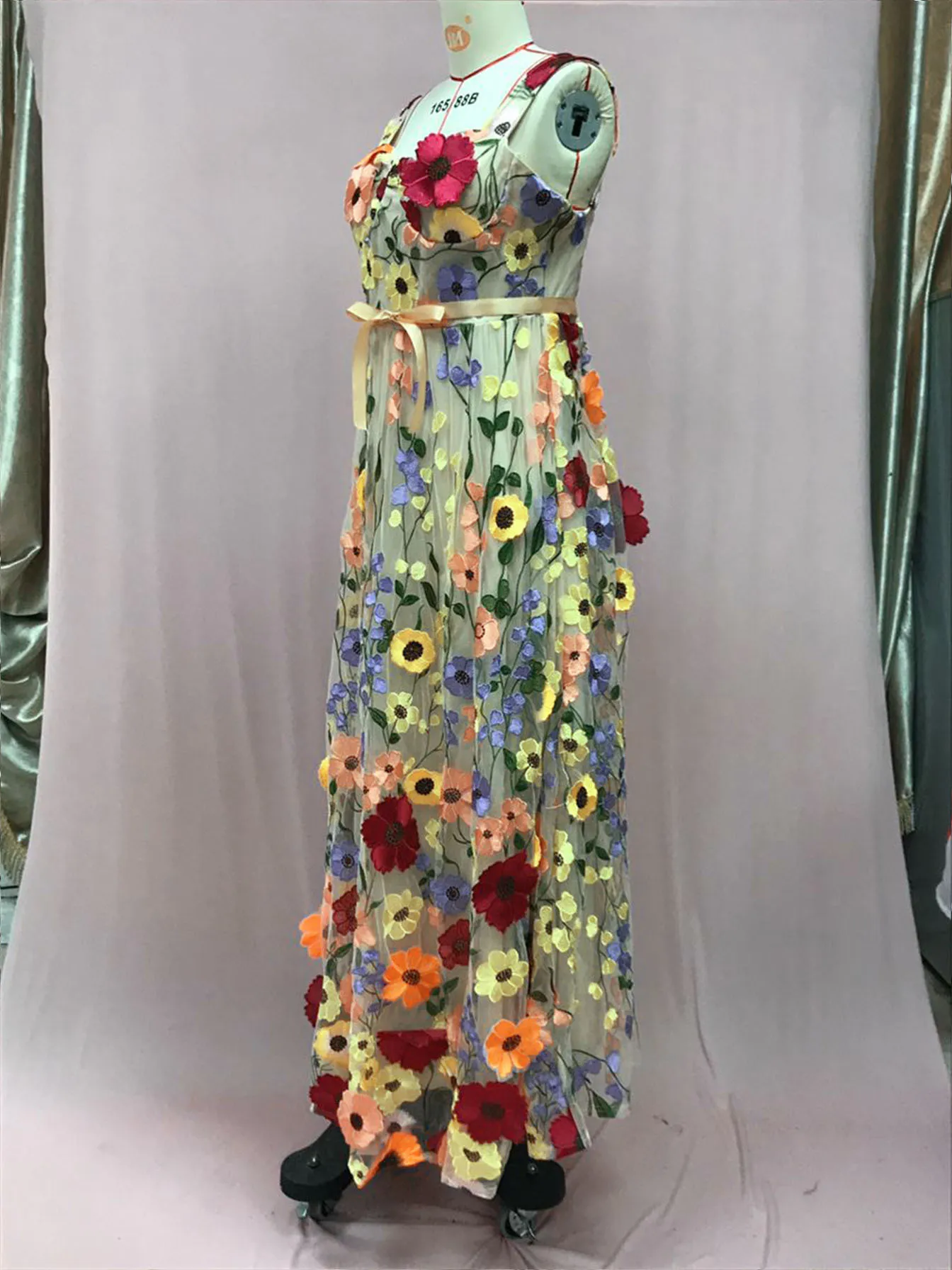 embroidered cap sleeve dress Hattie Dress in Embroidered Spring Floral XXS main image 1