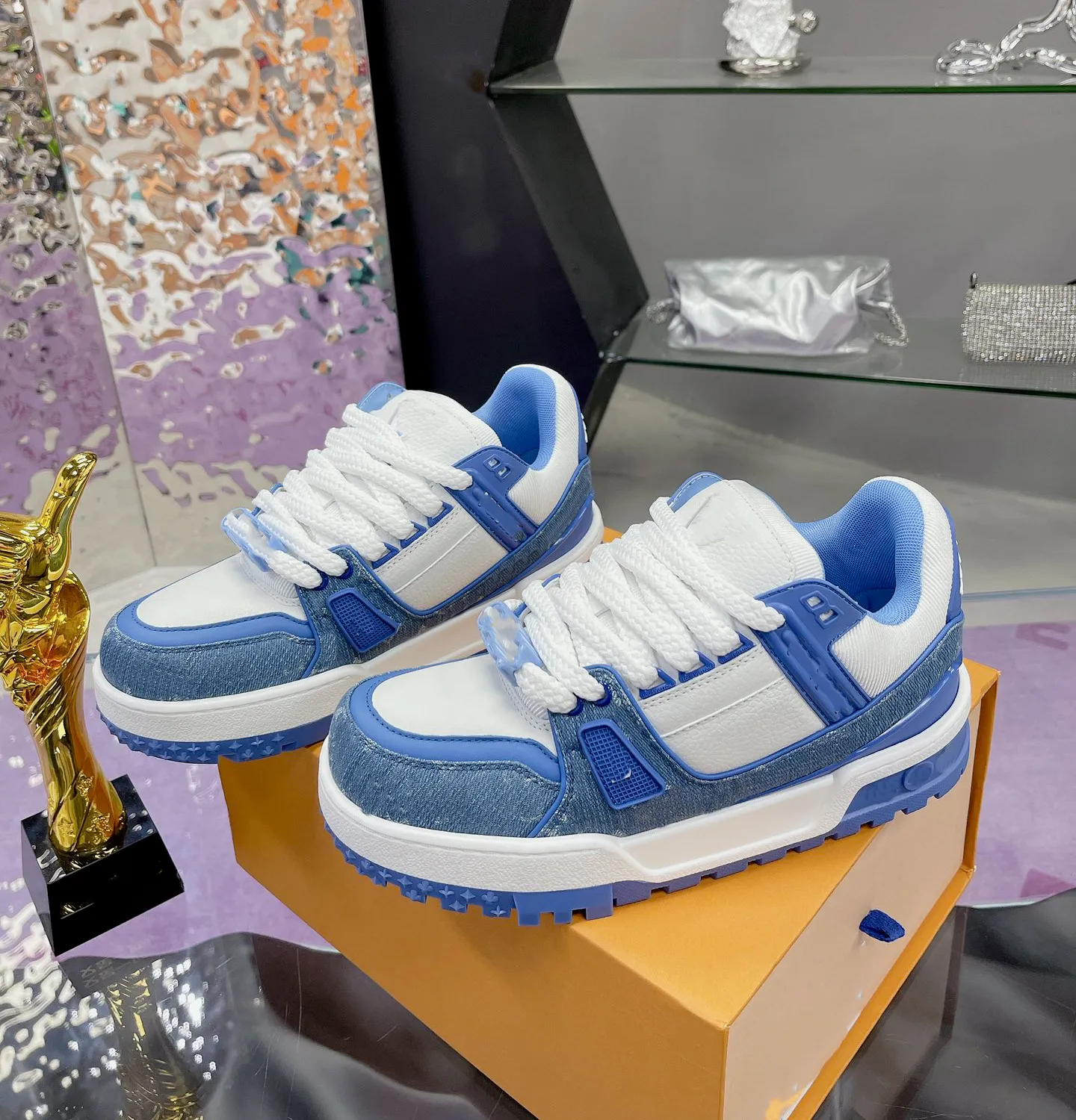 Diamond skate shoes sale
