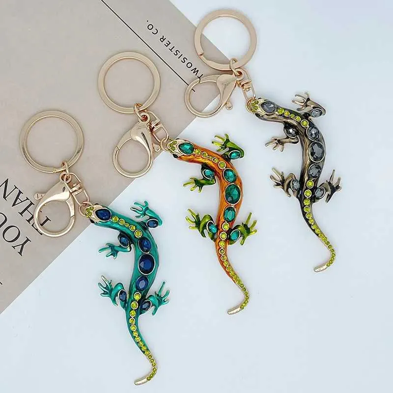 Sparkling Lizard Keychain with Inlaid Water Diamonds - Luxury Wedding ...