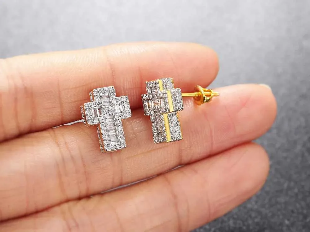 Orecchini croce punk di lusso zirconia oro uomo donna_voghion.com