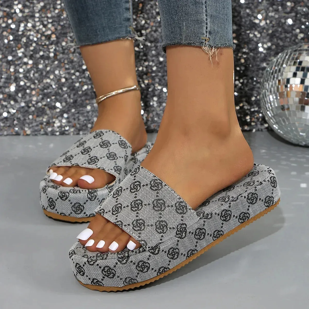 Platform 2024 Summer Slide Designer Flat Outdoor Flower Sandals Womens Beach Shoes_voghion.com