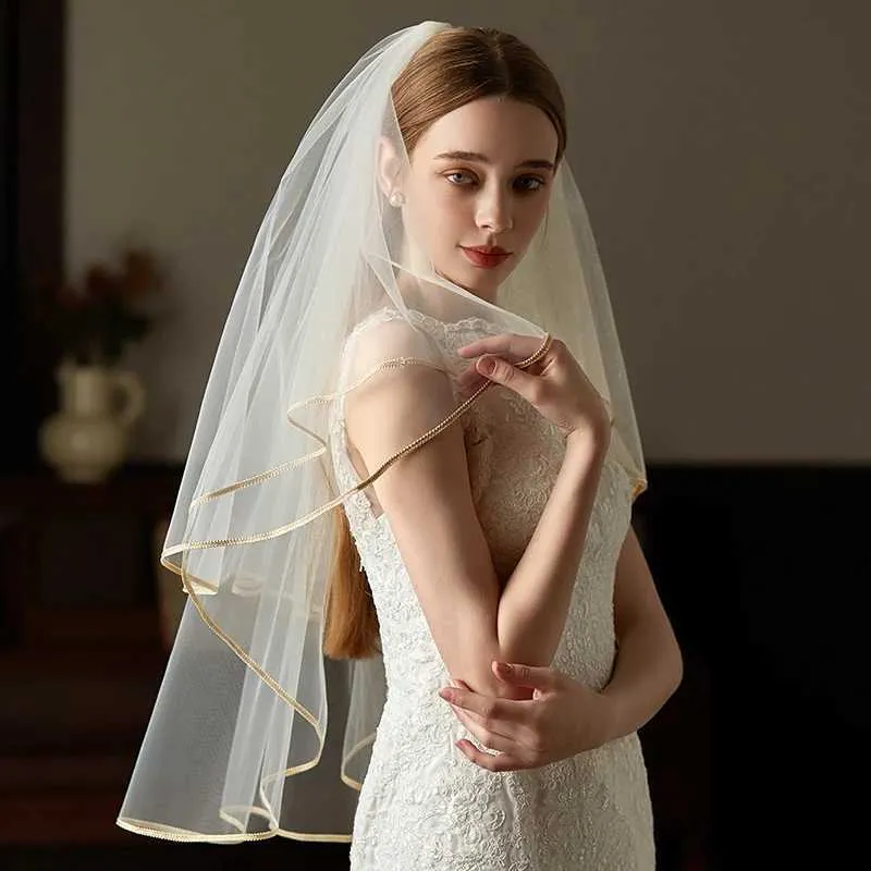Elbow Length Bridal Veil White Two-Layer Plain Tulle with  display picture 3