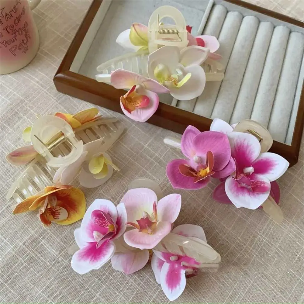 Vintage Floral Hair Ponytail Clip Amazon.com : Vacaonio Vintage Metal Flower Hairclip Barrette  main image 4