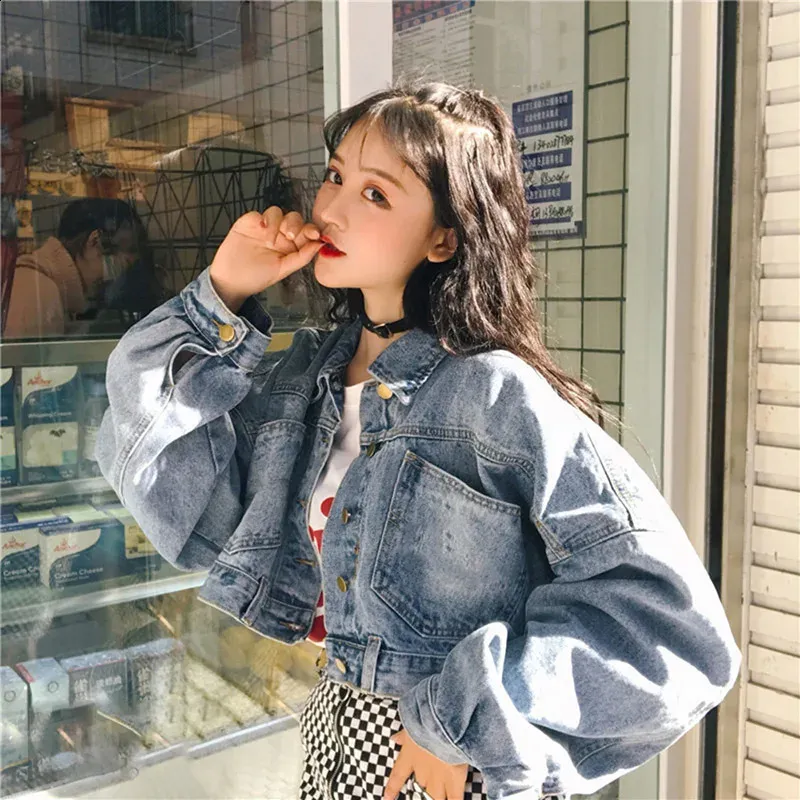 Chic Womens Oversized Denim Denim Jacket Women With Retro Crop Design Single Chest Pocket And Batwing Sleeves 240910 From Xianstore02 28.08 DHgate.Com